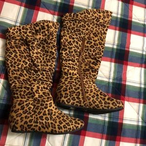 Kneehigh suede leopard low wedge boot